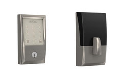 Cerradura inteligente Schlage Smart Deadbolt instalada en puerta de entrada.